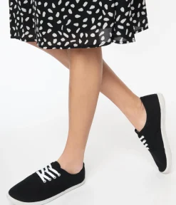 Black Canvas Ladies Sneakers