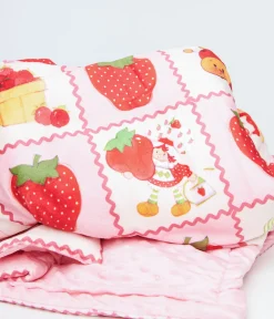 Cakeworthy Strawberry Shortcake Fleece Blanket
