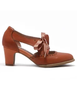 Chelsea Crew 1930s Tan Leather Bow Oxford Heels