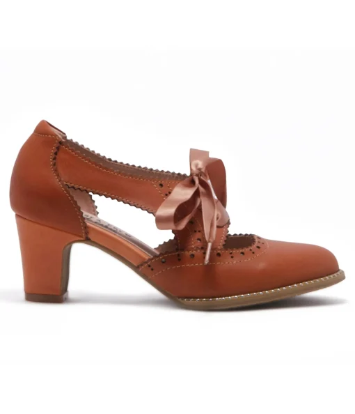 Chelsea Crew 1930s Tan Leather Bow Oxford Heels