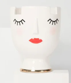 Lady Hold All Planter