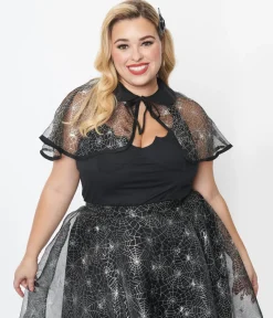 Magnolia Place Plus Size Black Spiderweb Capelet