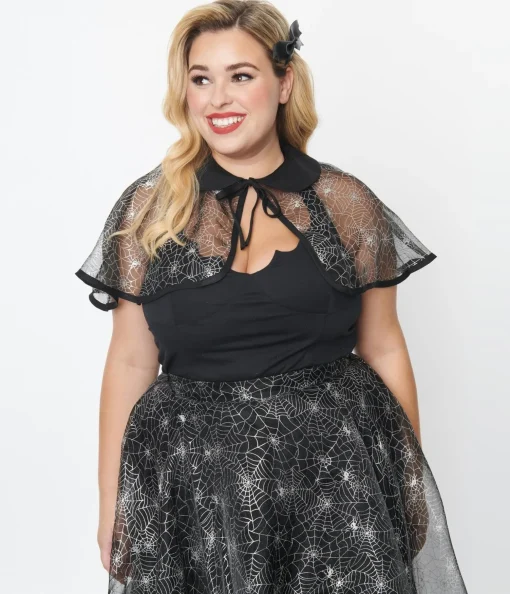 Magnolia Place Plus Size Black Spiderweb Capelet