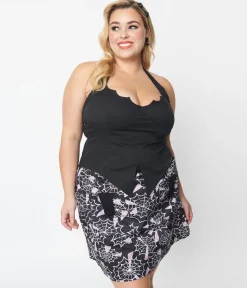 Plus Size Black Bat Halter Crop Top