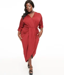 Plus Size Burgundy Ruched Wiggle Dress