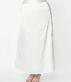 Plus Size Ivory Long Sleeve Blouse & Midi Skirt Bridal Set