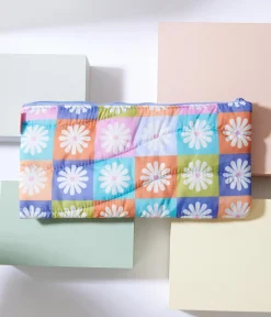 Rainbow Checkered Daisy Quilted Puff Bag