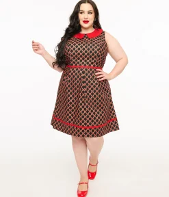 Retrolicious Plus Size 1950s Black & Red Bow Cotton Fit & Flare Dress