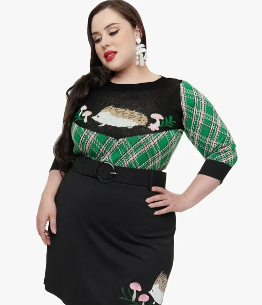 Smak Parlour Plus Size 1960s Green Plaid & Hedgehog Sweater