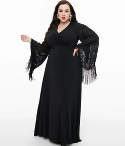 Smak Parlour Plus Size 1970s Black Floral Fringe Sleeve Maxi Dress