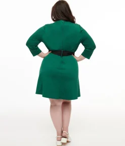 Smak Parlour Plus Size 1960s Emerald & Black Belted A-Line Dress