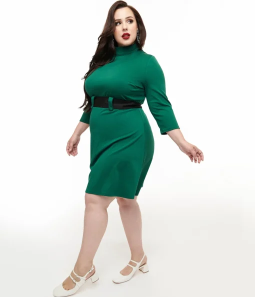 Smak Parlour Plus Size 1960s Emerald & Black Belted A-Line Dress
