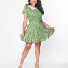 Smak Parlour 1960s Green Floral Smocked Fit & Flare Dress