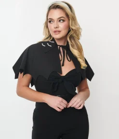 Unique Vintage Black & White Bat Scalloped Capelette
