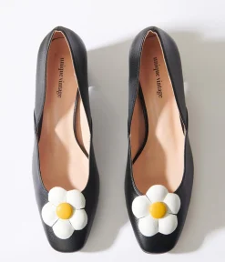 Unique Vintage Black Daisy Pumps