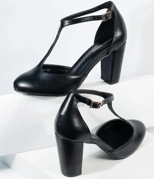 Unique Vintage Black Leatherette T-Strap Astaire Pumps