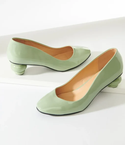 Unique Vintage Green Patent Leatherette Ball Heel Pumps