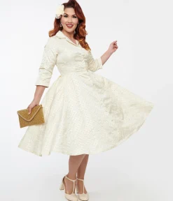Unique Vintage Ivory & Gold Brocade Swing Dress