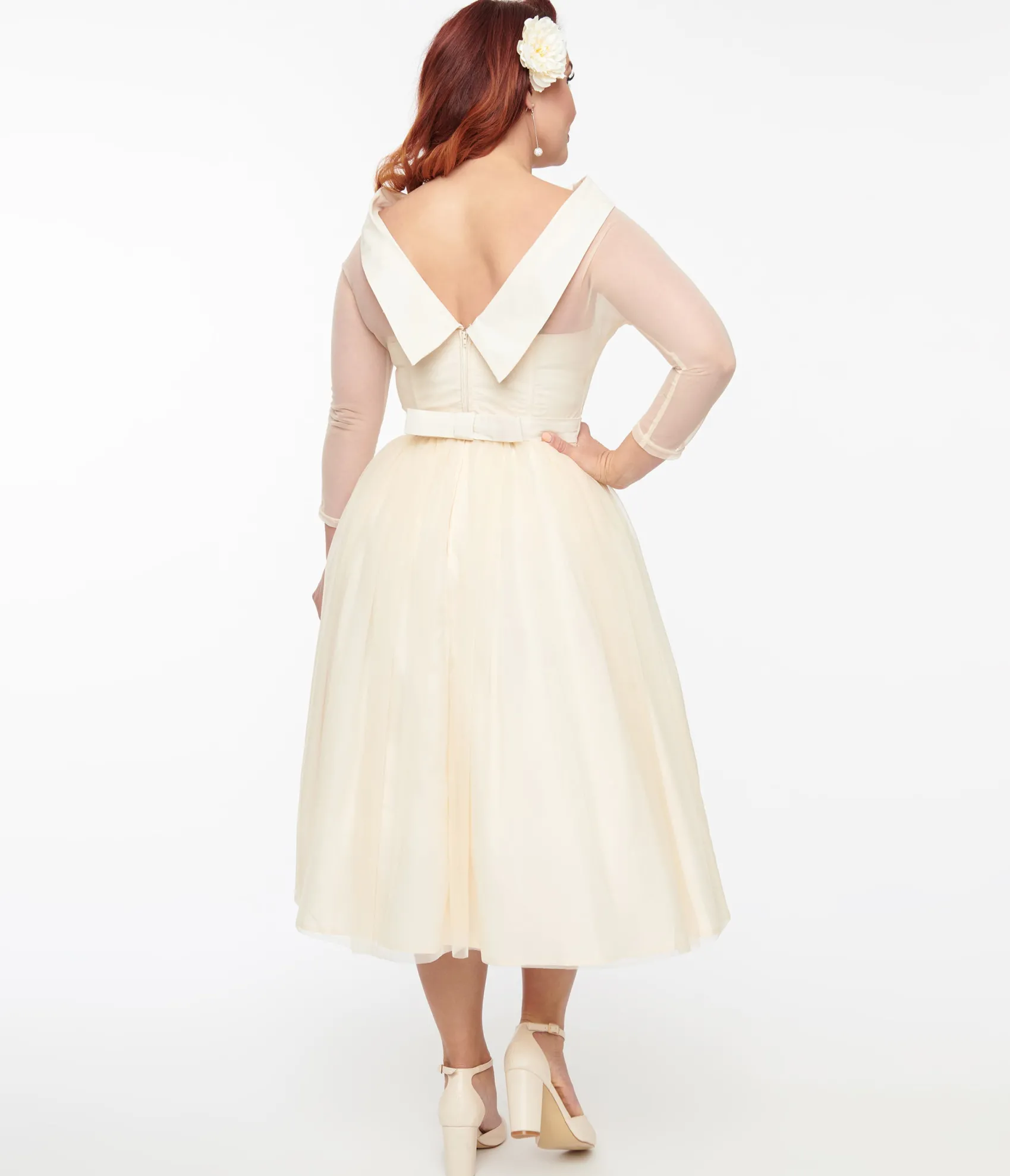 Unique Vintage Ivory Chiffon Boat Neck Wedding Dress