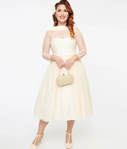 Unique Vintage Ivory Chiffon Boat Neck Wedding Dress