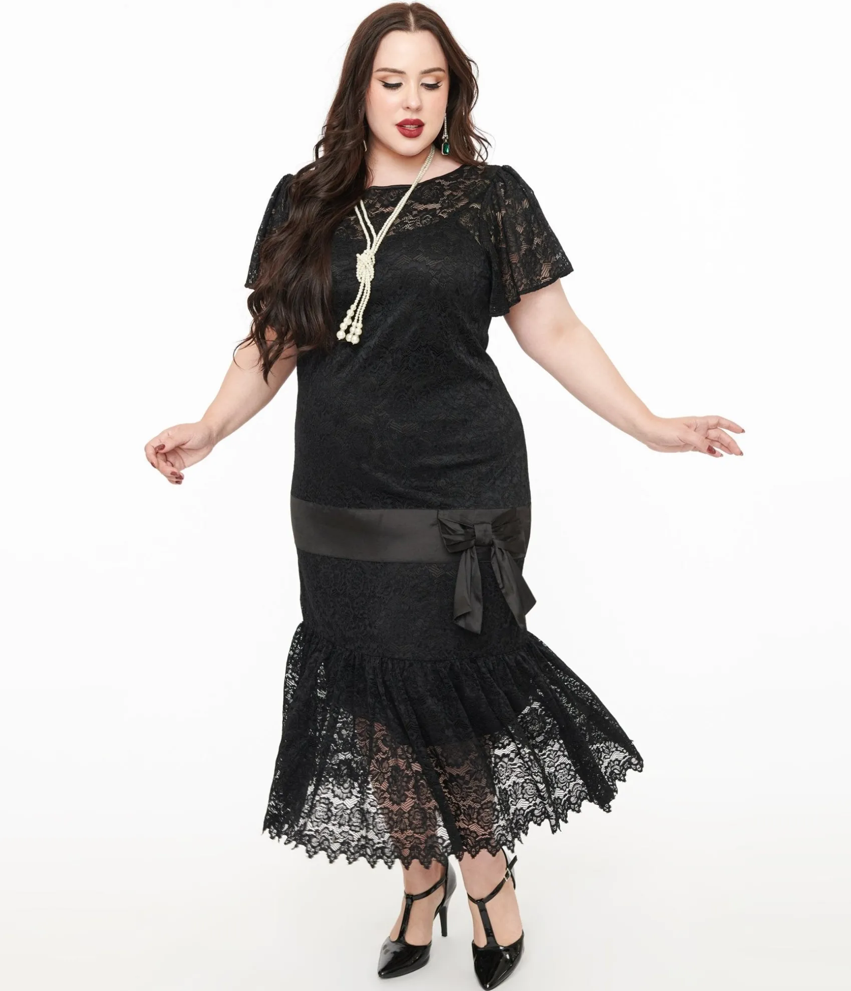 Unique Vintage Plus Size 1920s Black Floral Lace & Bow Flapper Dress