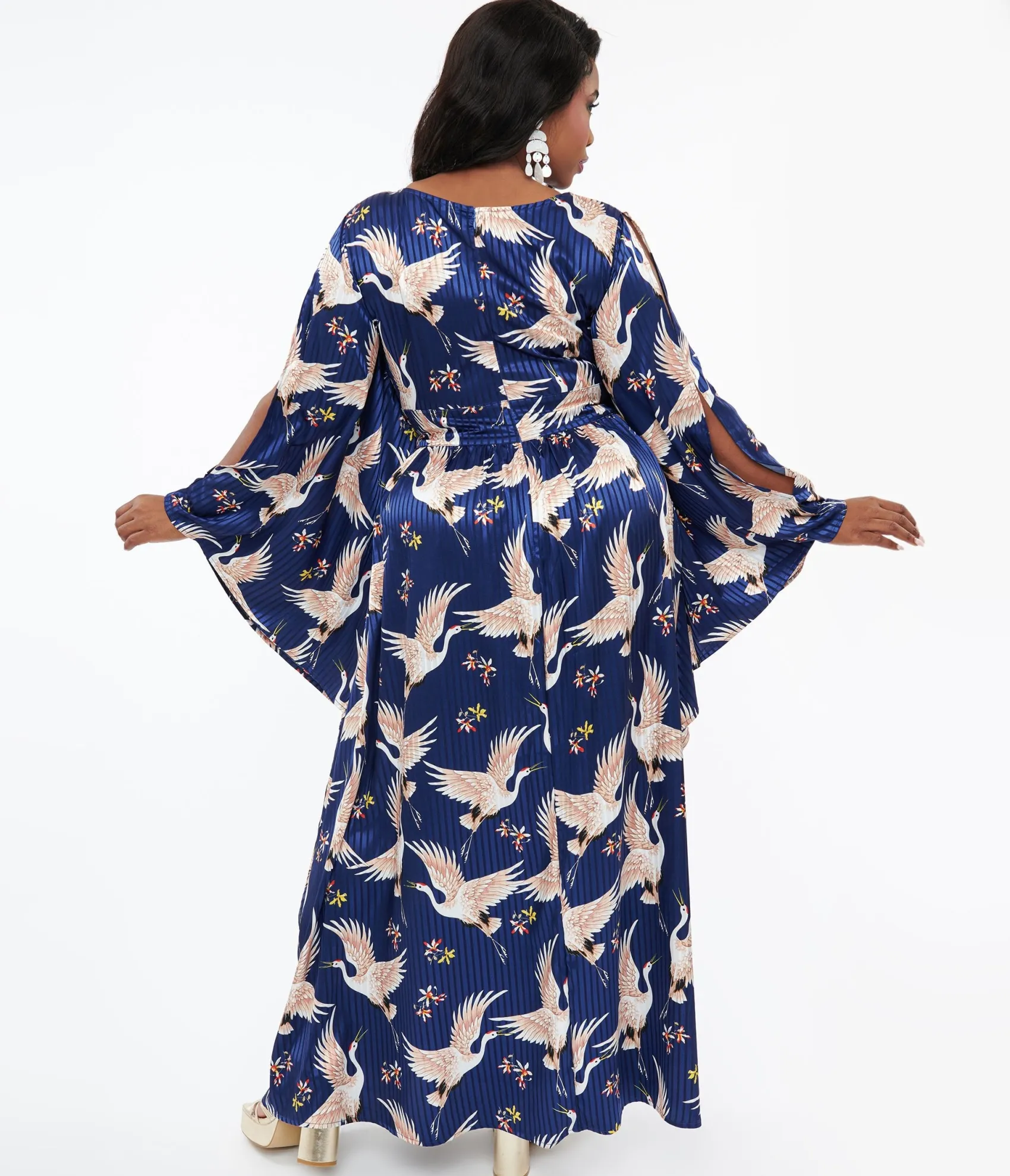 Unique Vintage Plus Size 1960s Navy Crane Flutter Sleeve Caftan