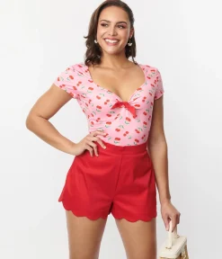 Unique Vintage Red Scallop Shorts
