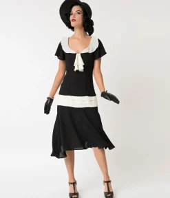 Unique Vintage 1920s Black & Cream Wilshire Flapper Day Dress