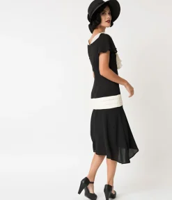 Unique Vintage 1920s Black & Cream Wilshire Flapper Day Dress