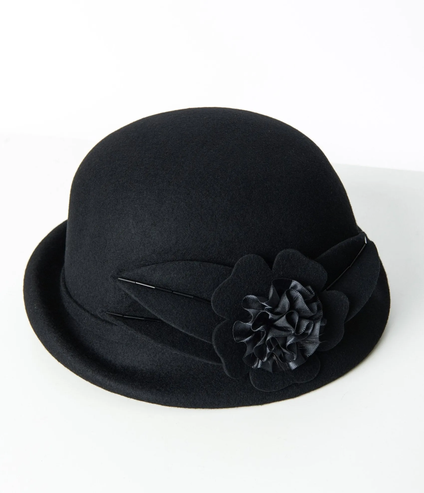 Unique Vintage 1920s Black Floral Cloche Hat