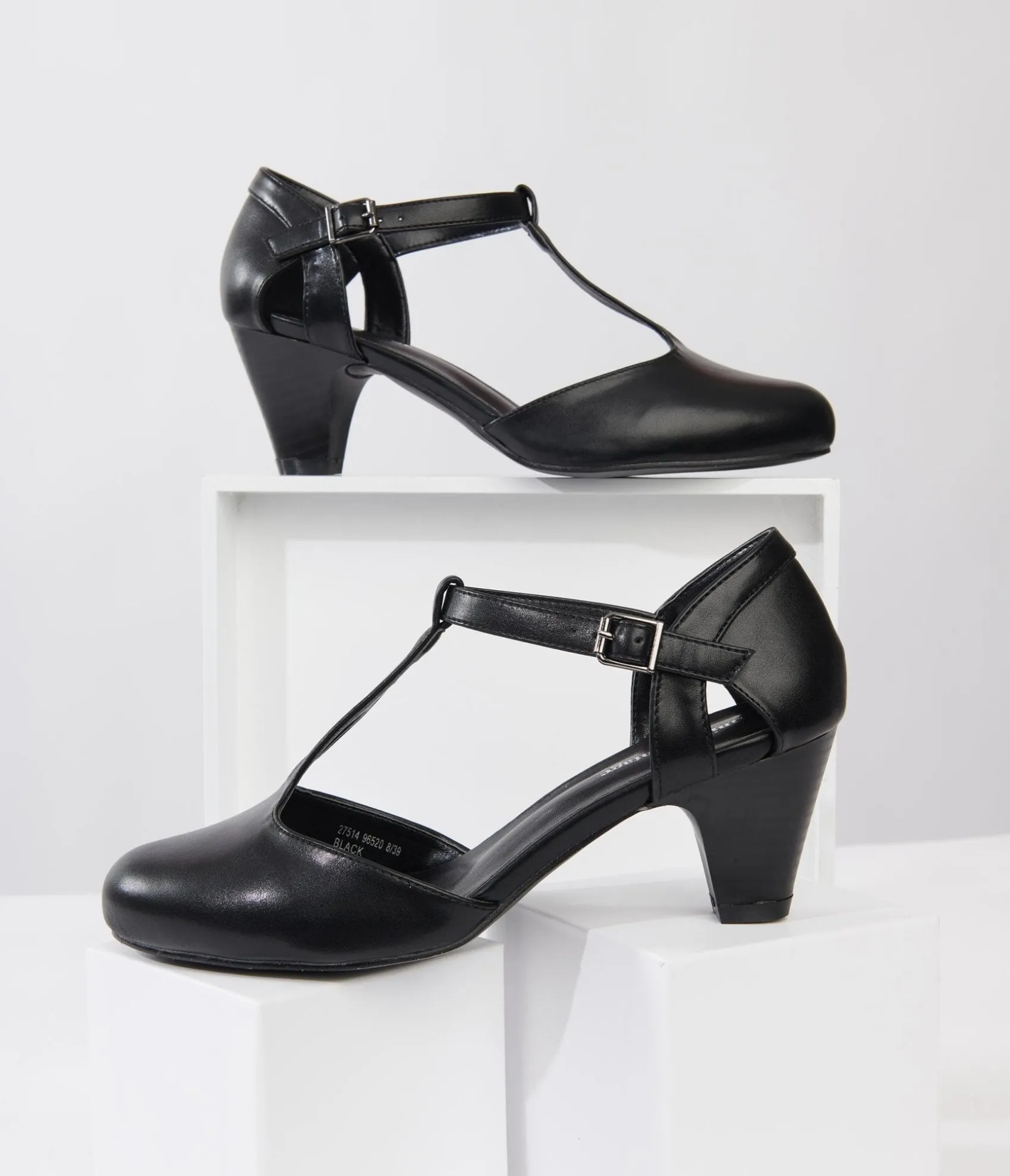 Unique Vintage 1920s Black Leatherette Closed Toe T-Strap Roxy Pumps
