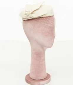 Unique Vintage 1950s Ivory Pearl Pillbox Hat