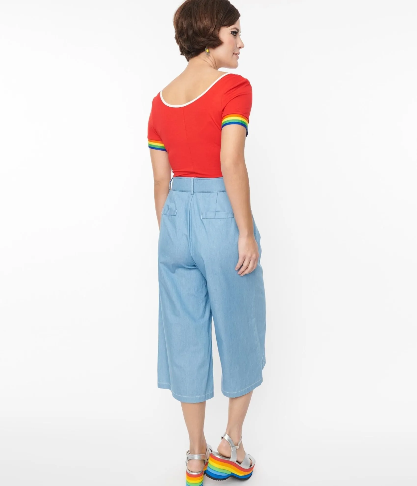 Unique Vintage 1940s Light Blue Denim Ginger Capri Pants