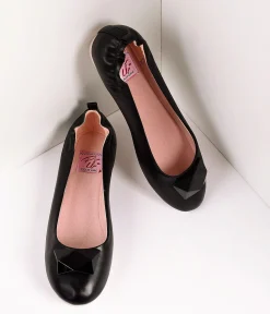 Vintage Style Black Leatherette & Geometric Gem Ballet Flats
